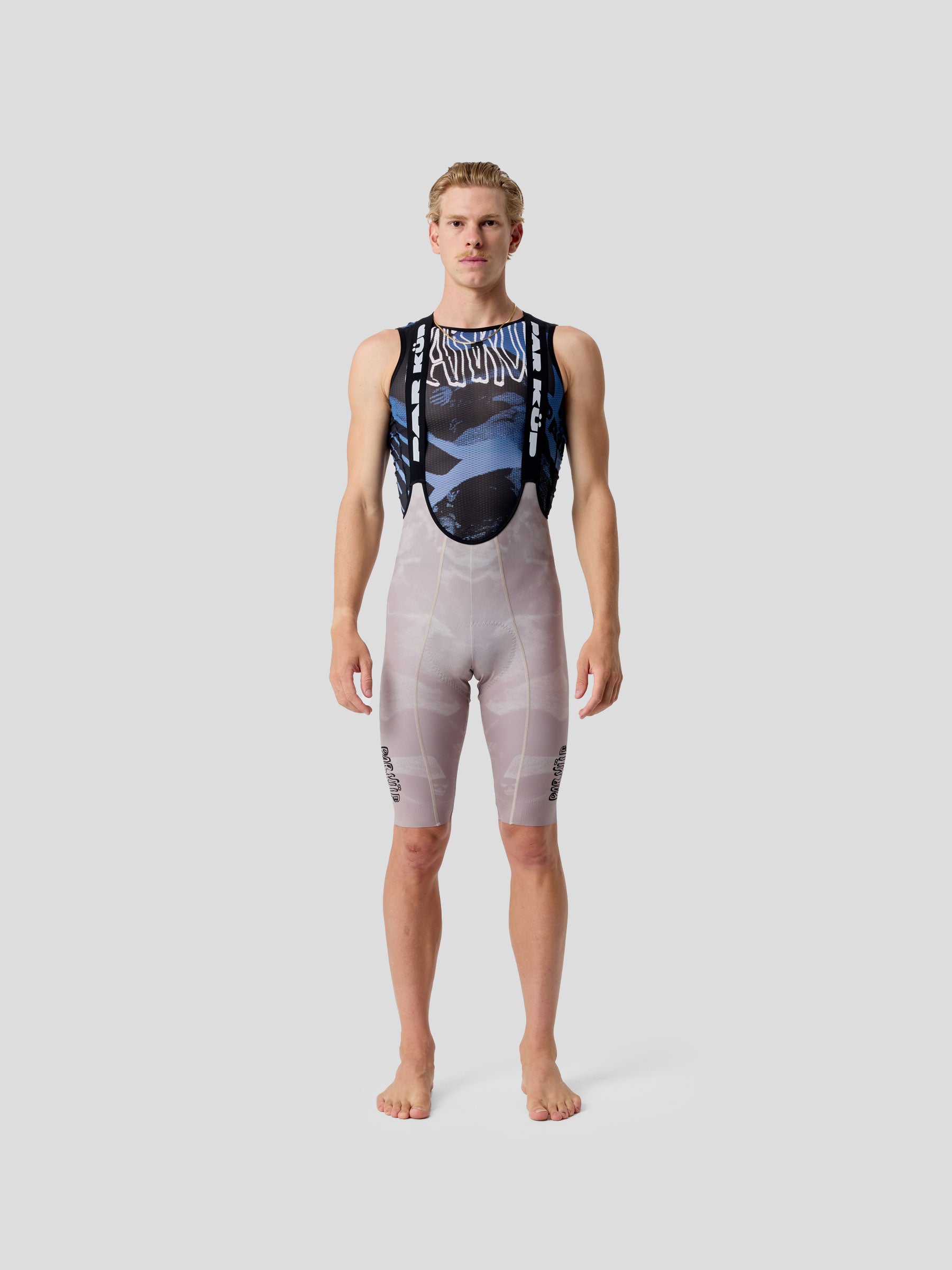 Mosh Bib