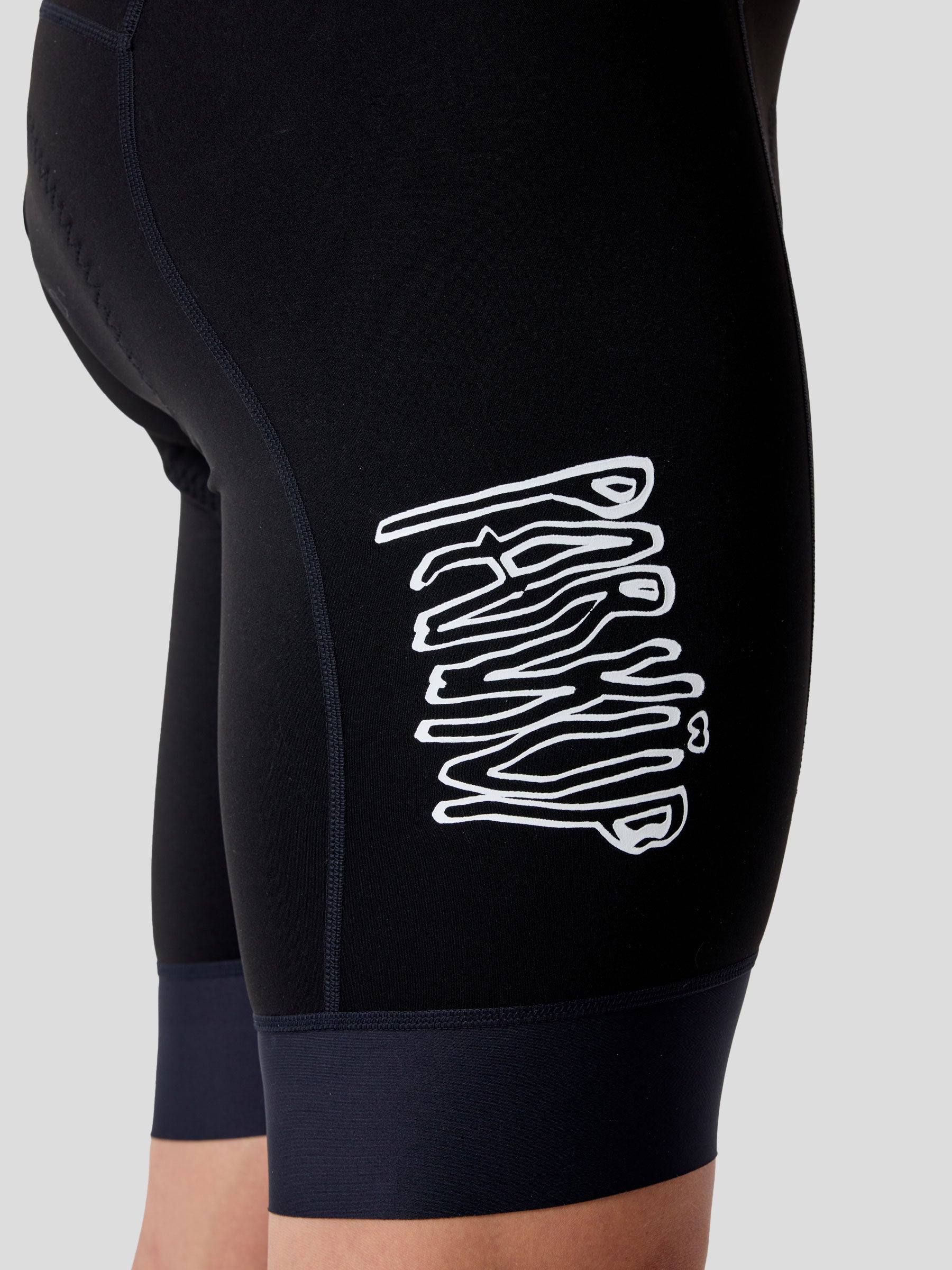 Mosh Bib